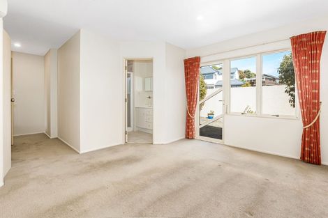Photo of property in 35 Halladale Road, Papakowhai, Porirua, 5024