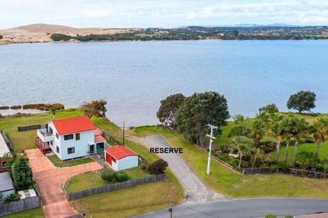 Photo of property in 43 Lincoln Street, Mangawhai Heads, Mangawhai, 0505