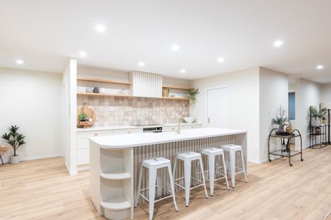 Photo of property in 9a Lemont Place, Westown, New Plymouth, 4310