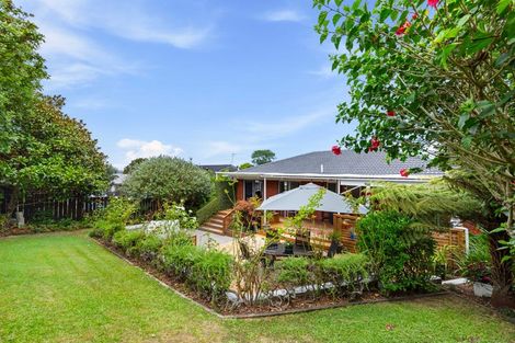 Photo of property in 16 Nui Mana Place, Te Atatu South, Auckland, 0610