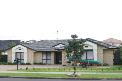 Photo of property in 39 Santa Ana Drive, Dannemora, Auckland, 2016