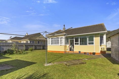 Photo of property in 7 Poole Street, Taita, Lower Hutt, 5011