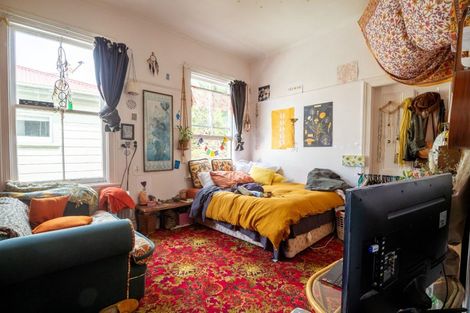 Photo of property in 18 Talavera Terrace, Kelburn, Wellington, 6012