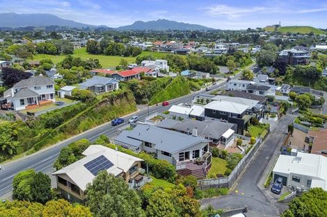Photo of property in 410 Devon Street West, Lynmouth, New Plymouth, 4310