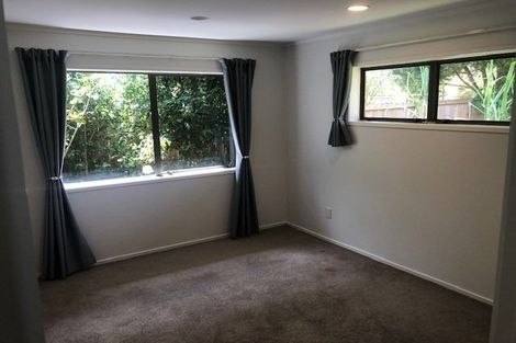 Photo of property in 21 Palliser Lane, Browns Bay, Auckland, 0630