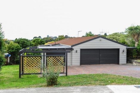 Photo of property in 21 Tauroa Road, Havelock North, 4130