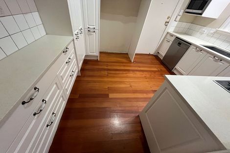 Photo of property in 7 Otahuri Crescent, Greenlane, Auckland, 1051