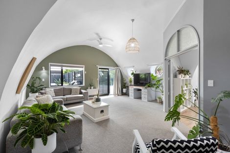 Photo of property in 8 Kings Court, Roslyn, Palmerston North, 4414