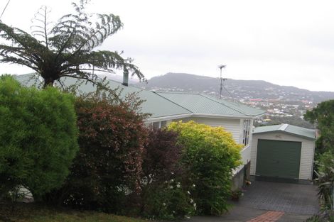 Photo of property in 6 Bedford Street, Northland, Wellington, 6012