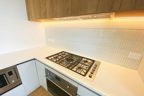 Photo of property in 37a Forrest Hill Road, Milford, Auckland, 0620