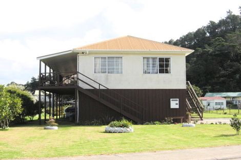 Photo of property in 67 Hauraki Road, Coromandel, 3506