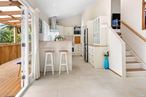 Photo of property in 27 Bruce Road, Glenfield, Auckland, 0629