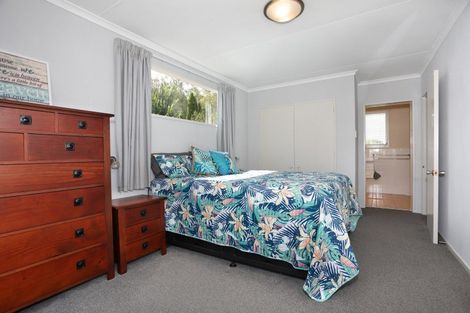 Photo of property in 8 Dalzien Place, Feilding, 4702