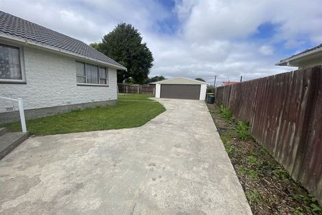 Photo of property in 74 Oakhampton Street, Hornby, Christchurch, 8042