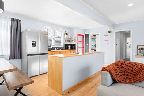 Photo of property in 12 Bruce Avenue, Glenview, Hamilton, 3206