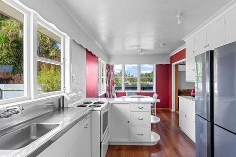 Photo of property in 9 Roslyn Road, Levin, 5510