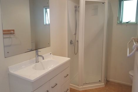 Photo of property in 78 Sunset Road, Unsworth Heights, Auckland, 0632