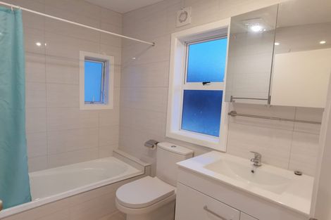 Photo of property in 44 Brandon Road, Glen Eden, Auckland, 0602