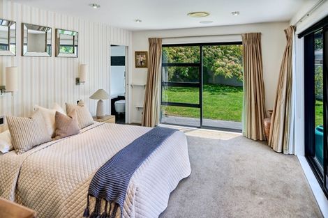 Photo of property in 29d Wai-iti Crescent, Woburn, Lower Hutt, 5010