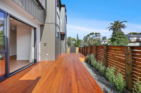 Photo of property in 71 Salamanca Road, Sunnynook, Auckland, 0620