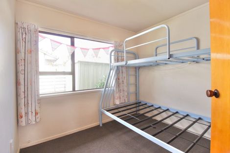 Photo of property in 4/4a Browns Road, Manurewa, Auckland, 2102