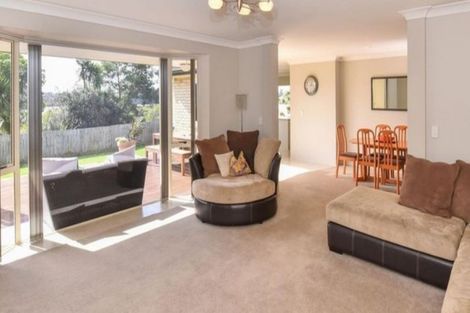 Photo of property in 9 Brechin Place, Wattle Downs, Auckland, 2103