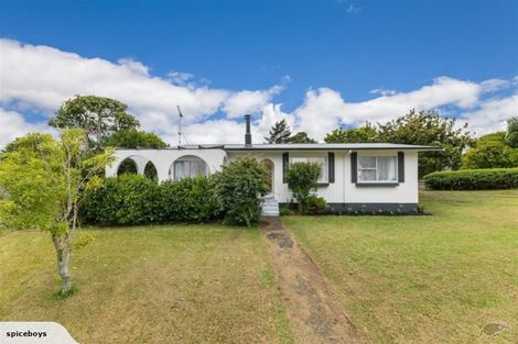 Photo of property in 50 Divich Avenue, Te Atatu South, Auckland, 0610