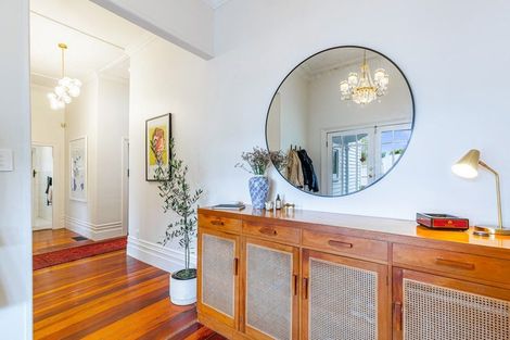 Photo of property in 262 Glengarry Road, Glen Eden, Auckland, 0602