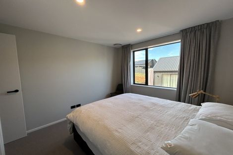 Photo of property in 21 Clearview Street, Wanaka, 9305