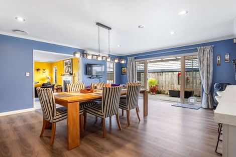 Photo of property in 62 Cairns Crescent, Rototuna, Hamilton, 3210