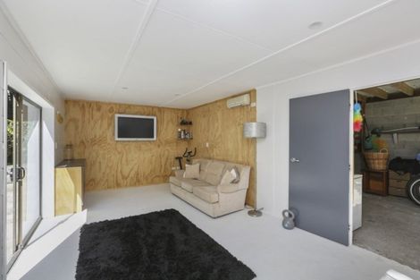 Photo of property in 14 Erica Place, Bell Block, New Plymouth, 4312