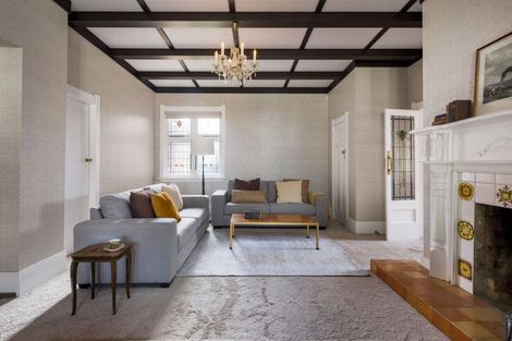 Photo of property in 70 Queen Street, Cambridge, 3434