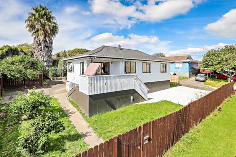 Photo of property in 3/43 Taitimu Drive, Weymouth, Auckland, 2103
