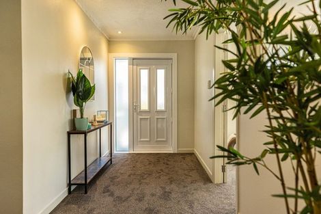 Photo of property in 15 Birkenhead Street, Avonhead, Christchurch, 8042