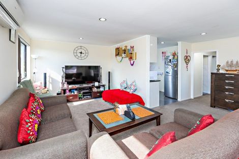 Photo of property in 3/43 Taitimu Drive, Weymouth, Auckland, 2103