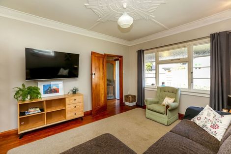 Photo of property in 2/68 Woodleigh Street, Frankleigh Park, New Plymouth, 4310