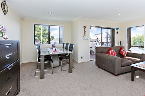 Photo of property in 3/43 Taitimu Drive, Weymouth, Auckland, 2103