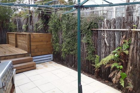 Photo of property in 14a Charles Road, Hannahs Bay, Rotorua, 3010