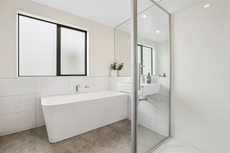 Photo of property in 110 Mount Pleasant Road, Mount Pleasant, Christchurch, 8081