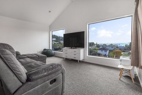 Photo of property in 83b Tireti Road, Titahi Bay, Porirua, 5022