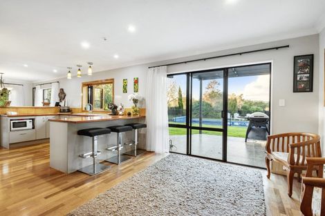 Photo of property in 1343 Kahikatea Flat Road, Kaukapakapa, 0871