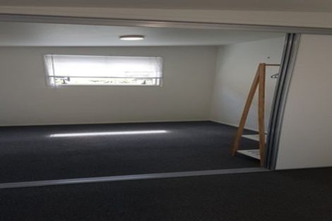 Photo of property in 5 Holgate Avenue, Herald Island, Auckland, 0618