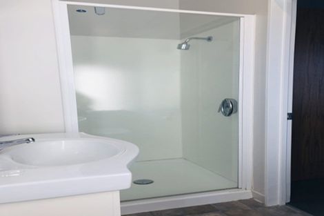 Photo of property in 42a Maxwell Street, Riccarton, Christchurch, 8041