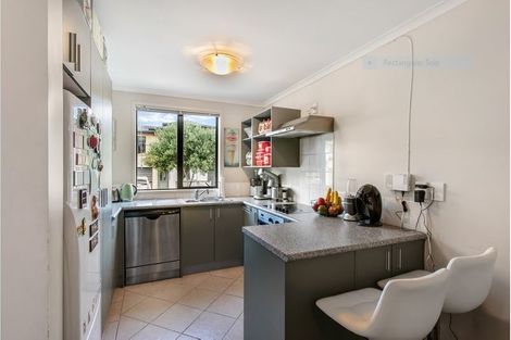 Photo of property in 63 Barnea Circle, Glen Eden, Auckland, 0602