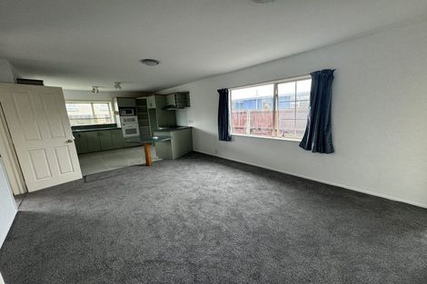 Photo of property in 2/209 Withells Road, Avonhead, Christchurch, 8042