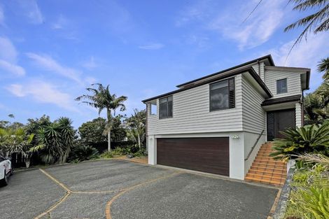 Photo of property in 1/86 Saddleback Rise, Murrays Bay, Auckland, 0630