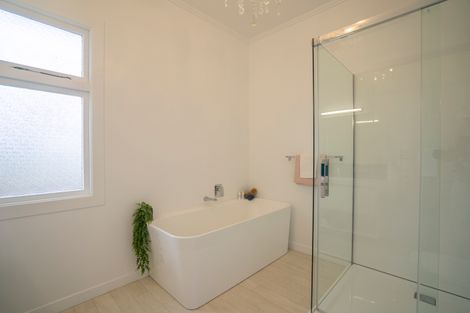 Photo of property in 84 Melbourne Street, Windsor, Invercargill, 9810