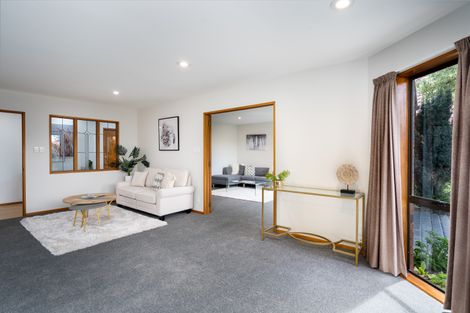 Photo of property in 51 Westgrove Avenue, Avonhead, Christchurch, 8042