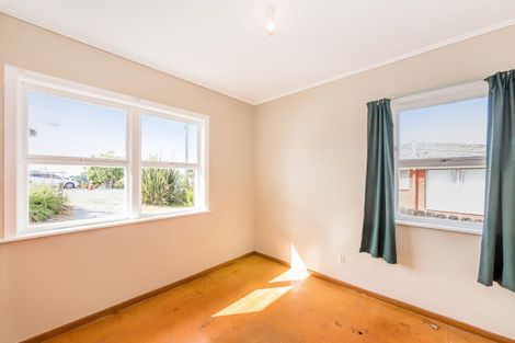 Photo of property in 117 Manuka Road, Bayview, Auckland, 0629