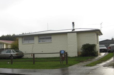 Photo of property in 16 Farrar Street, Heidelberg, Invercargill, 9812